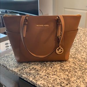 Michael Kors Medium Jet Set Tote